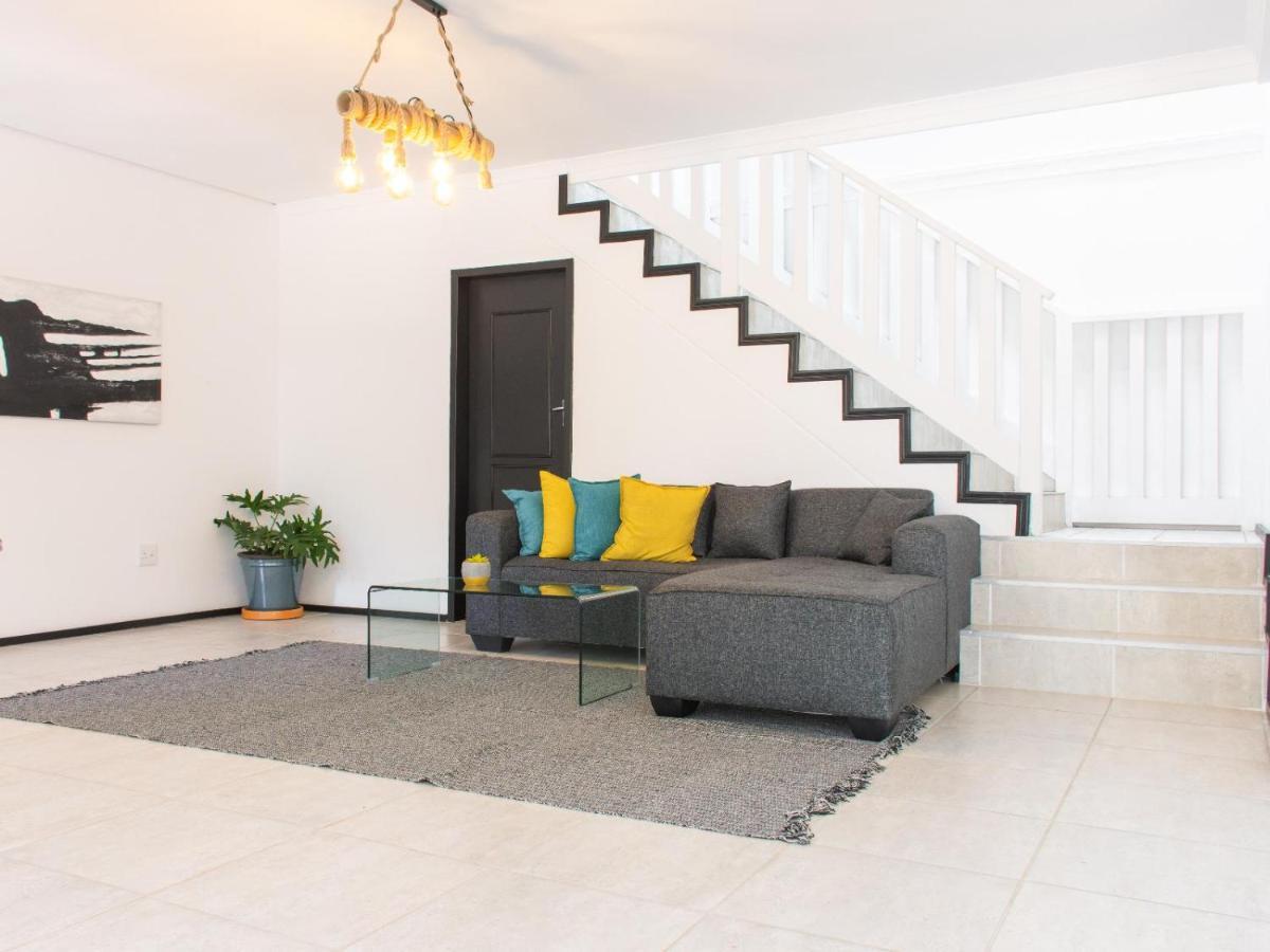 Zwelakho Furnished Apartments The Cube Johannesburg Esterno foto