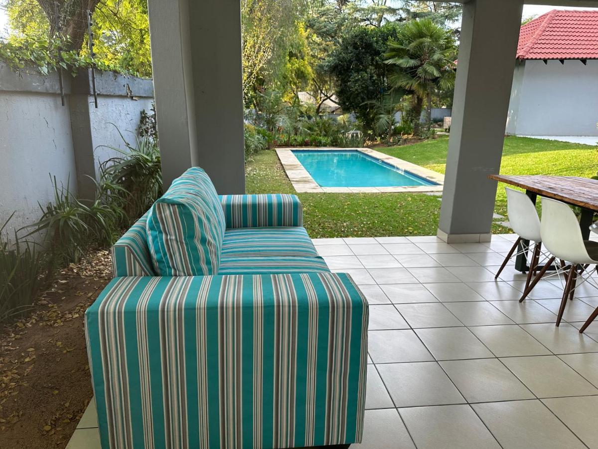 Zwelakho Furnished Apartments The Cube Johannesburg Esterno foto