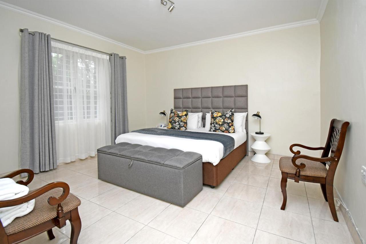 Zwelakho Furnished Apartments The Cube Johannesburg Esterno foto