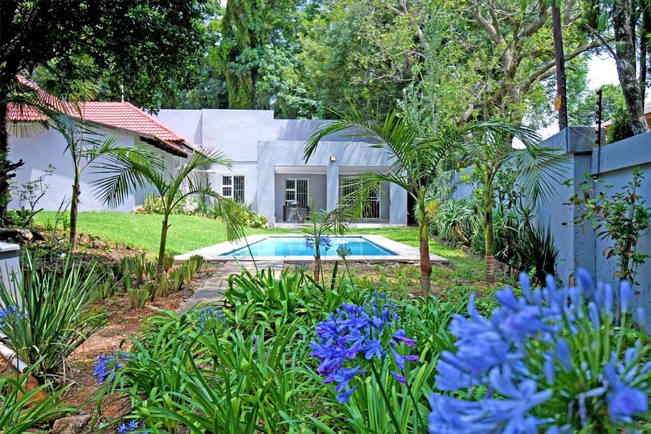 Zwelakho Furnished Apartments The Cube Johannesburg Esterno foto